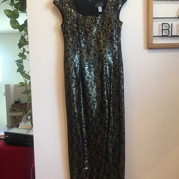 Formal Gold Sequence Maxi Dress - Picture 12 of 12